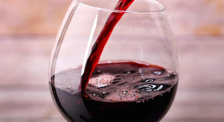 5 bénéfices incroyables du vin rouge pour l'anti vieillissement