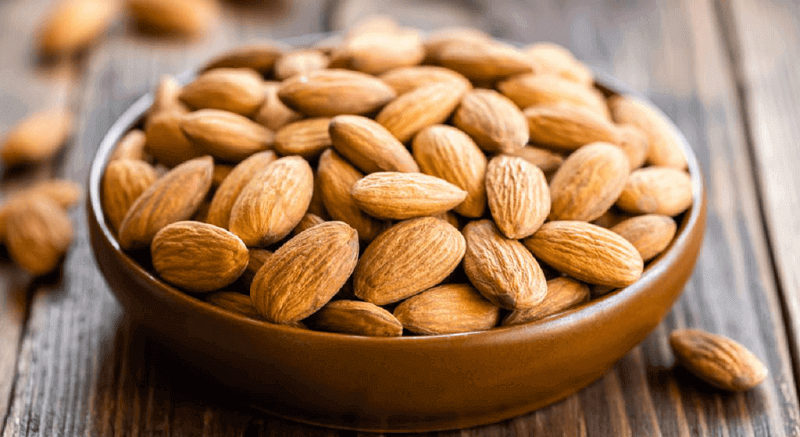 les amandes peuvent être aussi bonnes pour la taille